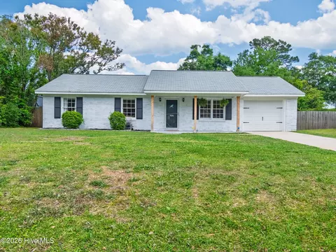 4646 Bramton Rd, Wilmington, NC 28405