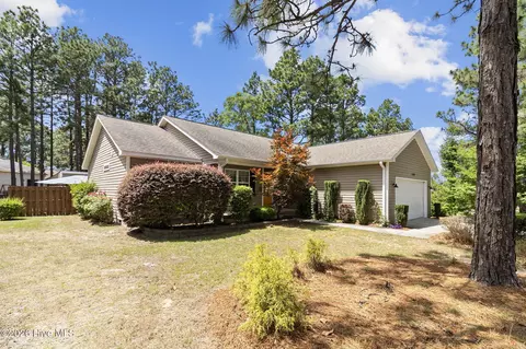 1500 Longleaf Dr E, Pinehurst, NC 28374 photo 2