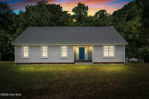 726 Thomas Rd, Rocky Mount, NC 27801