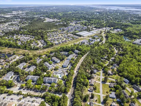 709 801 Saint Andrews Dr, Wilmington, NC 28412