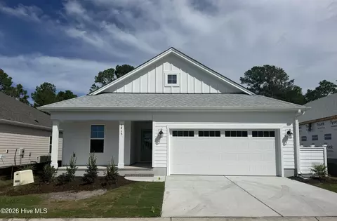 2415 Lake Ridge Dr, Southport, NC 28461