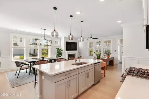 Kitchen - 3121 Painted Turtle Loop, Wilmington, NC 28409 photo 2 of 2