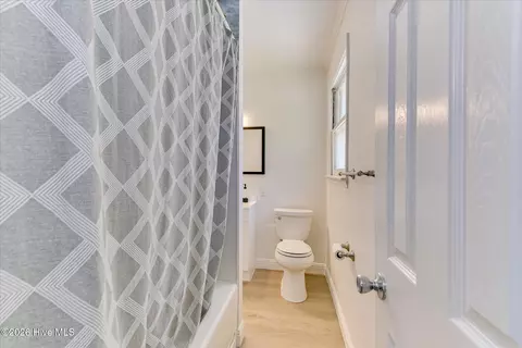 Bath - 3001 Jasmine Pl, Augusta, GA 30906 photo 1 of 2