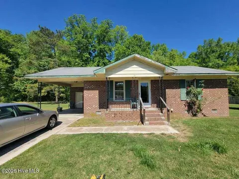 134 E Circle Dr, Hamilton, NC 27840