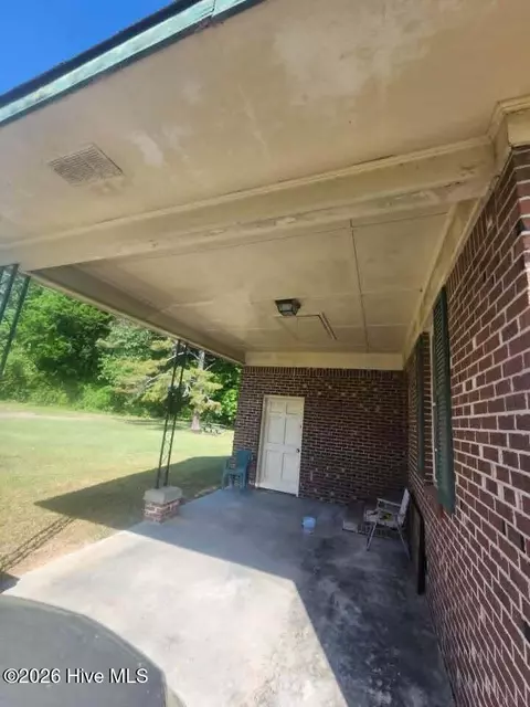 Exterior - 134 E Circle Dr, Hamilton, NC 27840 photo 3 of 4
