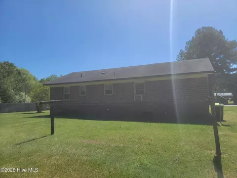 Exterior - 134 E Circle Dr, Hamilton, NC 27840 photo 4 of 4