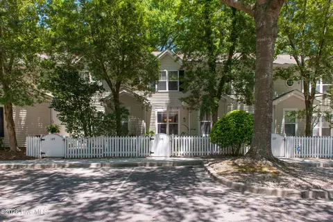 5813 Wrightsville Ave #128, Wilmington, NC 28403