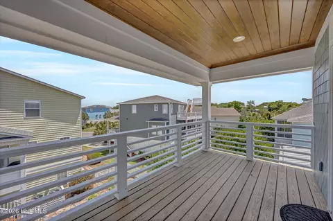 Exterior - 714 Sloop Pointe Ln, Kure Beach, NC 28449 photo 6 of 22
