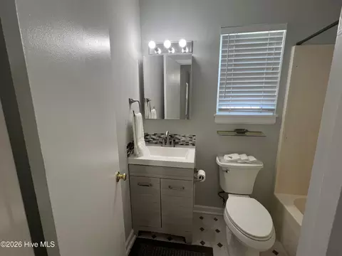 Bath - 4097 Melrose Dr, Martinez, GA 30907 photo 2 of 3