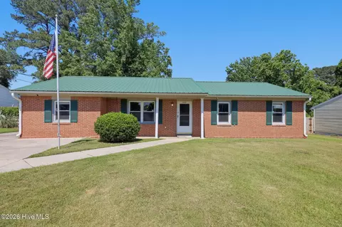 202 Tower Dr, Jacksonville, NC 28546