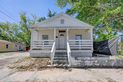 1206 Dawson St, Wilmington, NC 28401