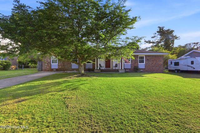 607 Oakwood Ave, Jacksonville, NC 28546