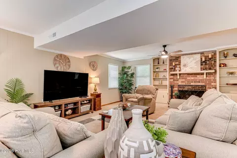 Living - 3304 Quaker Spring Rd, Augusta, GA 30907 photo 6 of 7