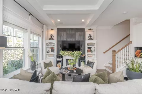 Living - 319 Sumac Trl, Evans, GA 30809 photo 3 of 4