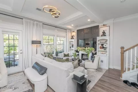 Living - 319 Sumac Trl, Evans, GA 30809 photo 2 of 4