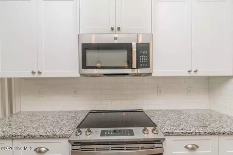 Kitchen - 319 Sumac Trl, Evans, GA 30809 photo 8 of 9