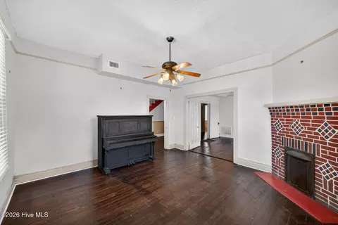Living - 1102 Phillips St, Augusta, GA 30901 photo 2 of 7