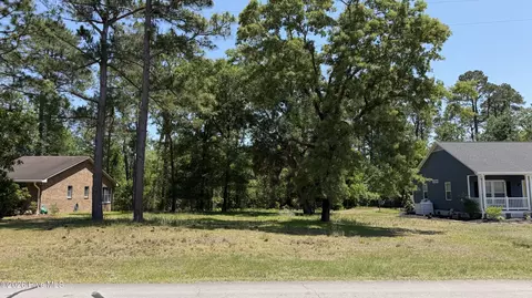 808 Black Swan Rd, New Bern, NC 28560