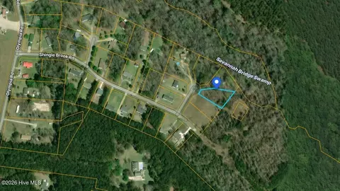 44 Crystal Ct, New Bern, NC 28560