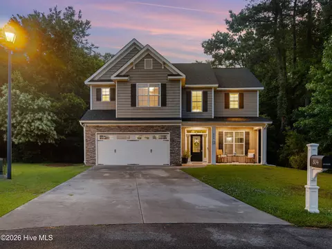 804 Little Cardinal Ct, Jacksonville, NC 28540