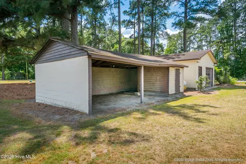 Exterior - 4824 Four Way Rd, Hookerton, NC 28538 photo 6 of 9