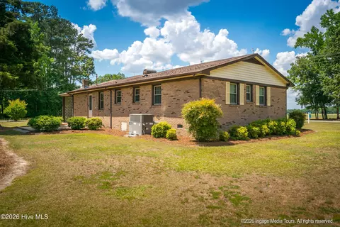 Exterior - 4824 Four Way Rd, Hookerton, NC 28538 photo 8 of 9