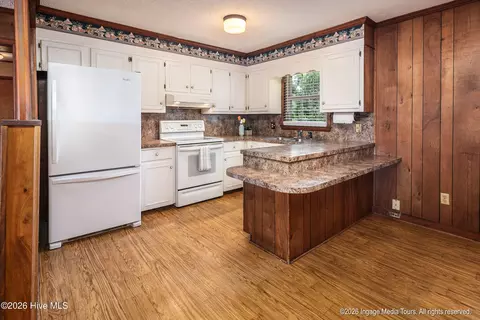 Kitchen - 4824 Four Way Rd, Hookerton, NC 28538 photo 1 of 3
