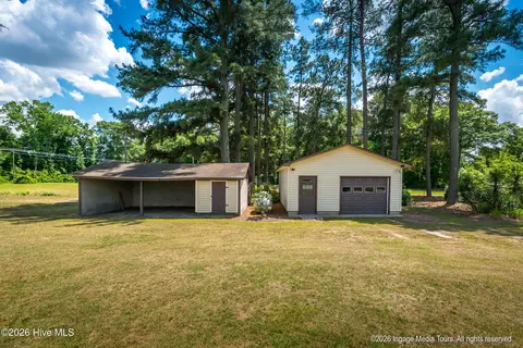 Exterior - 4824 Four Way Rd, Hookerton, NC 28538 photo 4 of 9
