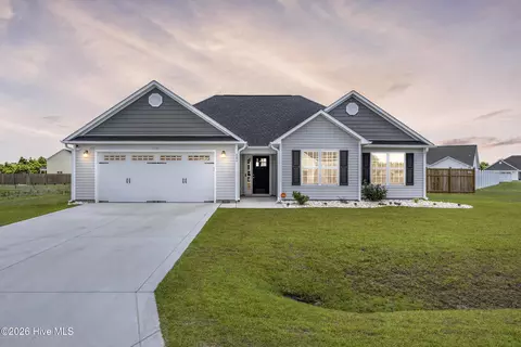 806 Calebs Creek Ct, Maysville, NC 28555