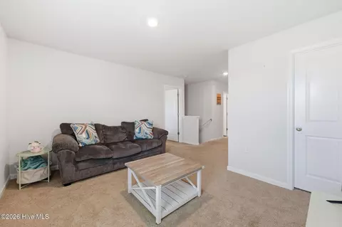 Entry Way - 421 Frida Rd, New Bern, NC 28560 photo 5 of 5