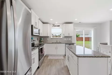 Kitchen - 421 Frida Rd, New Bern, NC 28560 photo 3 of 5