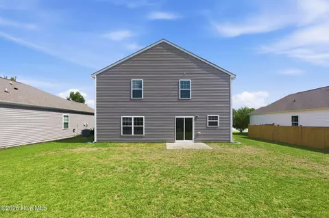 Exterior - 421 Frida Rd, New Bern, NC 28560 photo 4 of 5