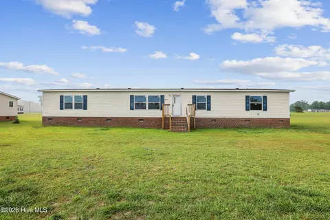 4931 Gladys Owens St, La Grange, NC 28551