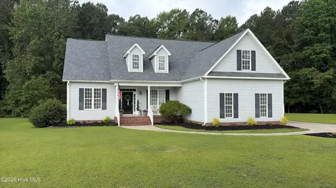 3204 Misty Pines Rd, Greenville, NC 27858