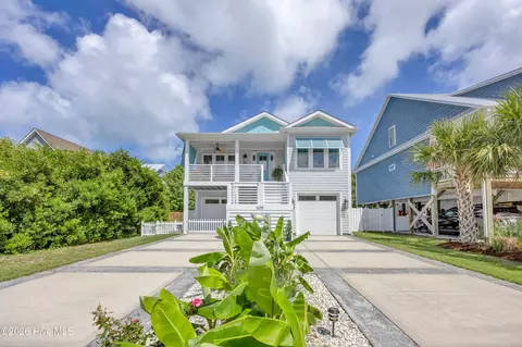 1605 Spot Ln, Carolina Beach, NC 28428