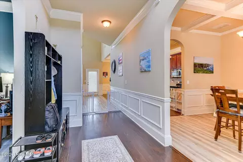 Entry Way - 209 Iris Glen Ct, Evans, GA 30809 photo 2 of 10
