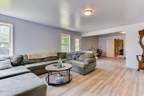 Living - 209 Iris Glen Ct, Evans, GA 30809 photo 2 of 2