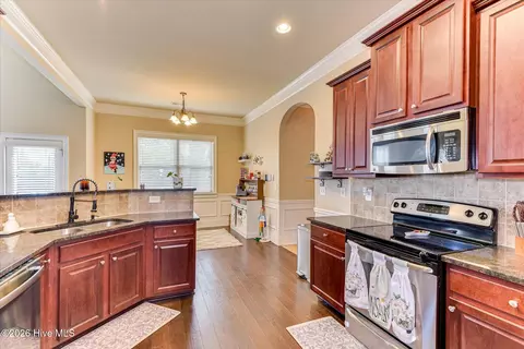 Kitchen - 209 Iris Glen Ct, Evans, GA 30809 photo 4 of 4