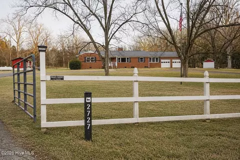 2727 N Moore Rd, Robbins, NC 27325