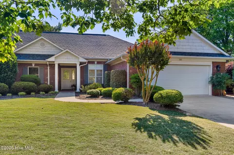 33 Winding Trl, Whispering Pines, NC 28327