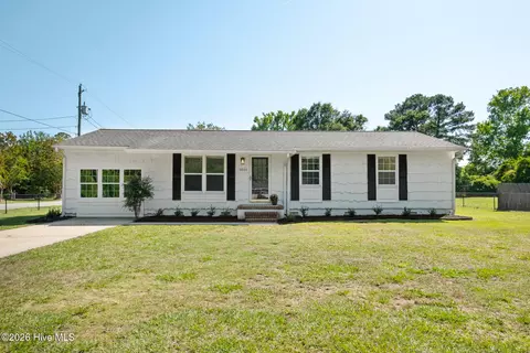 3521 Middle Sound Loop Rd, Wilmington, NC 28411