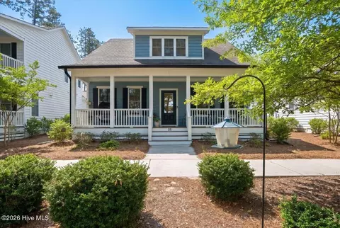 25 Station Ave, Southern Pines, NC 28387