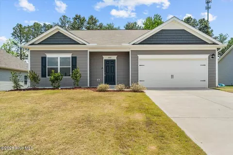 4915 Pioneer Dr, Sanford, NC 27330