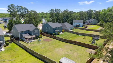 View/Area - 426 Grandview Dr, Hampstead, NC 28443 photo 2 of 11