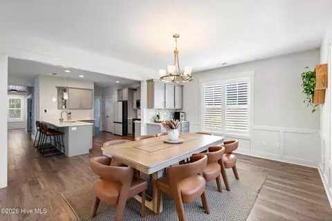 Dining - 426 Grandview Dr, Hampstead, NC 28443 photo 4 of 4