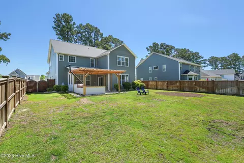 Exterior - 426 Grandview Dr, Hampstead, NC 28443 photo 4 of 6