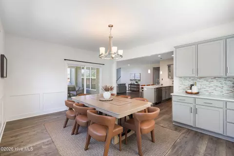 Dining - 426 Grandview Dr, Hampstead, NC 28443 photo 3 of 4