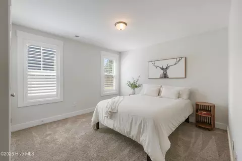 Bedroom - 426 Grandview Dr, Hampstead, NC 28443 photo 8 of 11