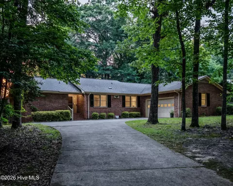 315 Gatewood Dr, New Bern, NC 28562
