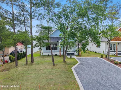 106 NW 23rd St, Oak Island, NC 28465
